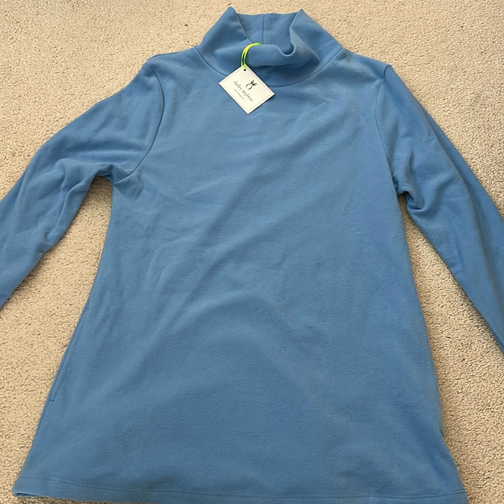 NWT Dudley Stephen’s Cobble Hill turtleneck in blue size L